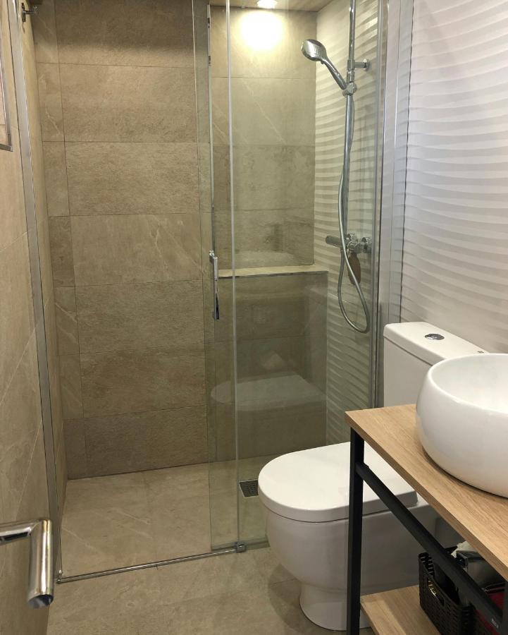 El Apartamento De Cristian 2 Benidorm Bagian luar foto